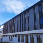 Détail d'une réalisation de Précis, spécialiste en bardage et habillage à Rennes
